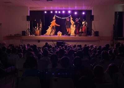 200 élèves ont assisté au spectacle Kezaco, organisé par le Foyer Rural à Ceyzérieu